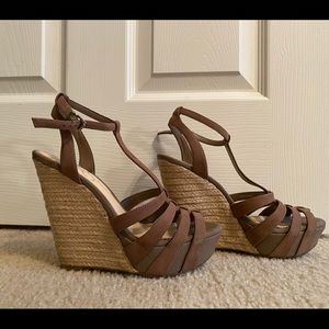 Jessica Simpson nude wedges